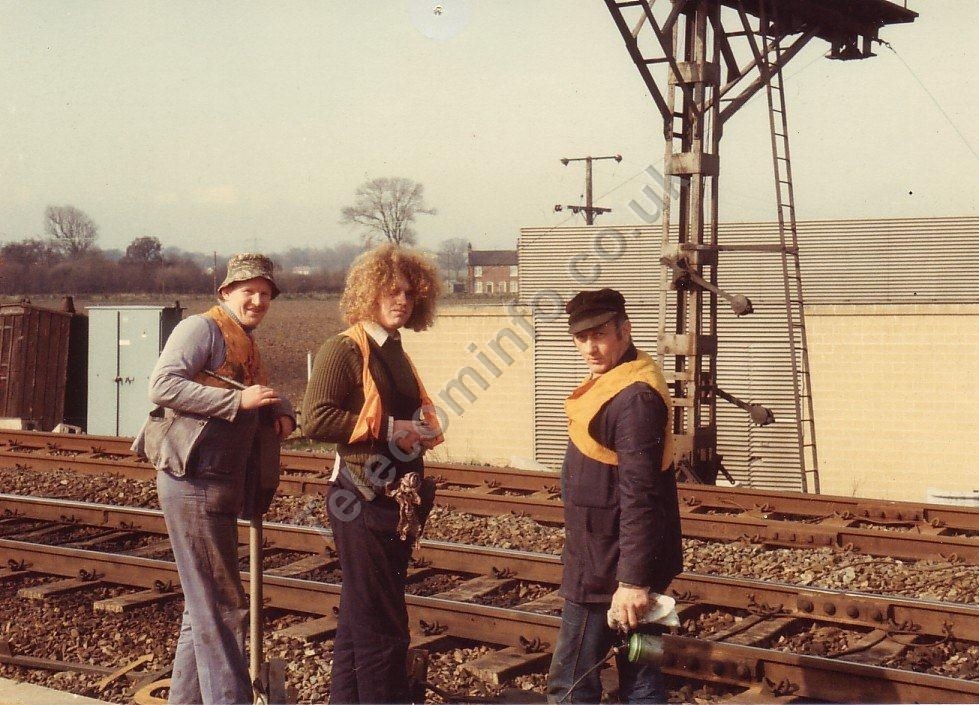 Phil Smith,Harpo, Parlo